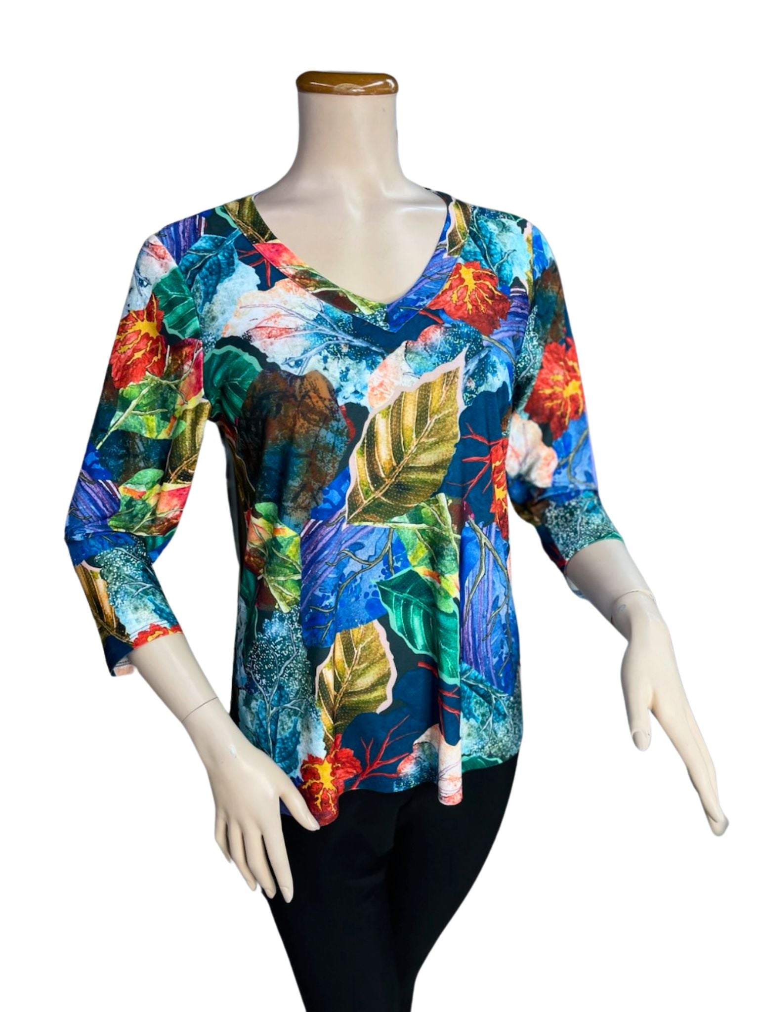 FASHQUE - Elegant 3/4-Sleeve Shirt- V Neck - T2703